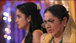 Pyaar Ka Pehla Naam Radha Mohan - 15th October 2022